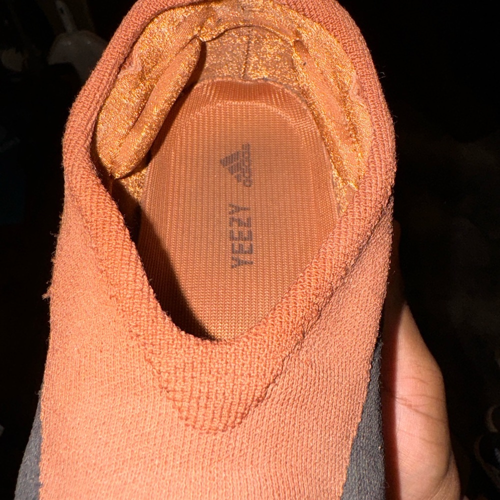 Yeezy Knit Rnnr - Picture 2 of 4